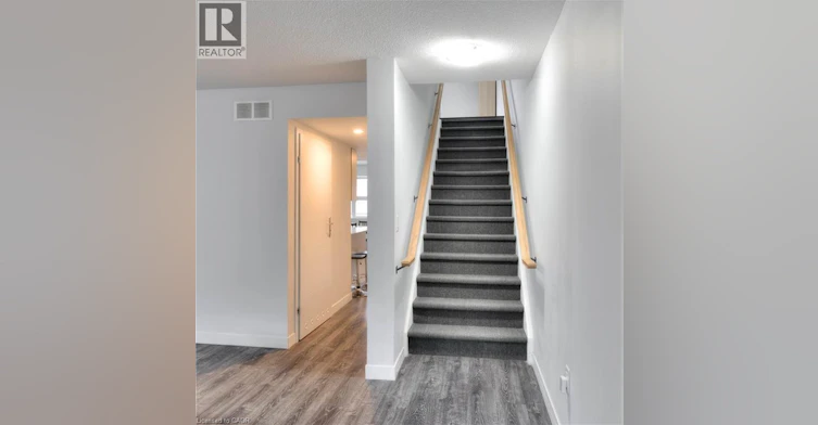208-338 Albert Street, Waterloo, ON, N2L 0G8 - 5