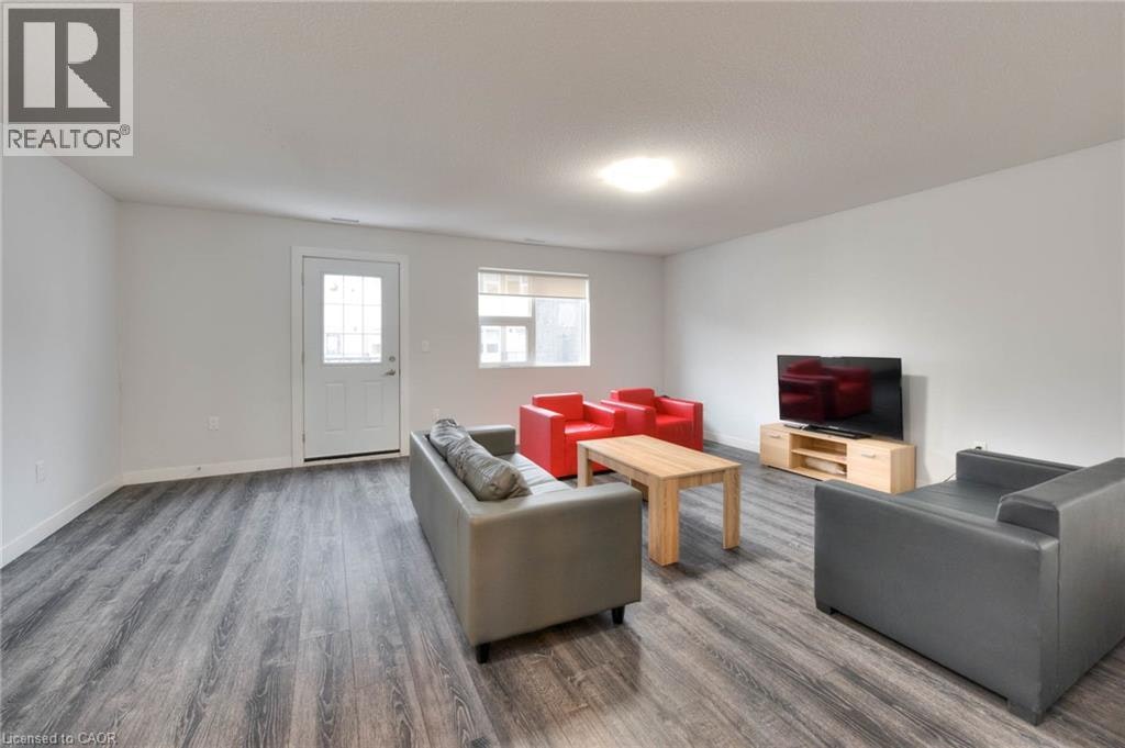 208-338 Albert Street, Waterloo, ON, N2L 0G8 - 2
