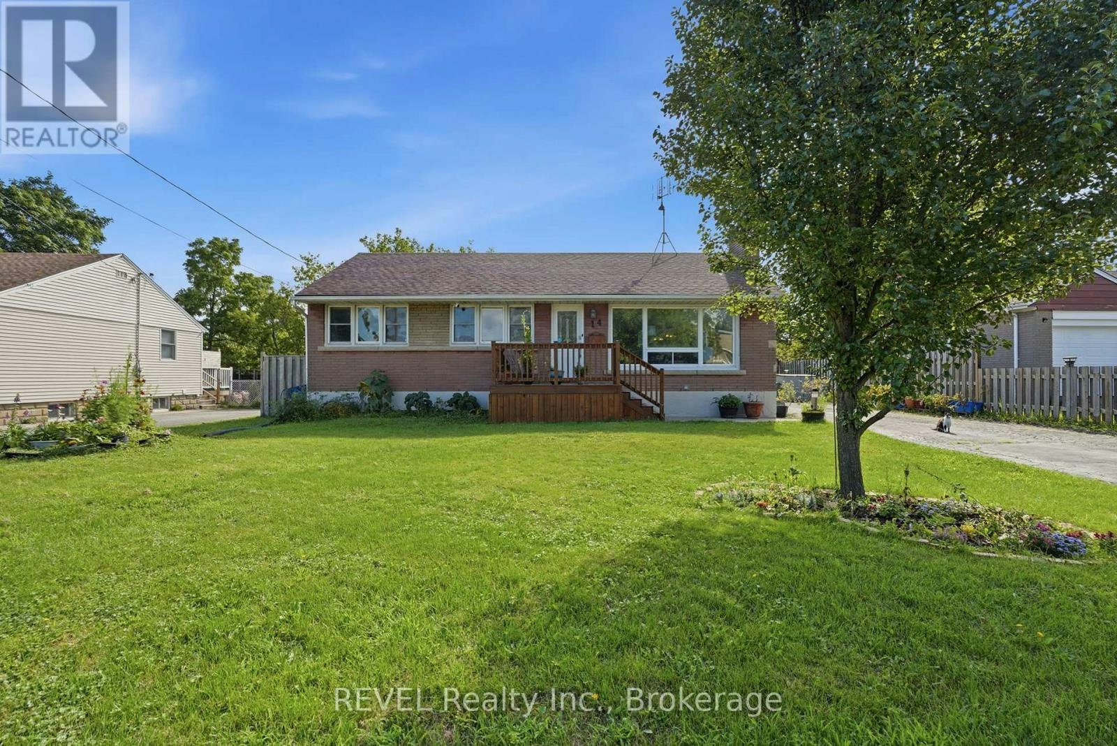 14 Gram Avenue, Welland, ON, L3C 1H3