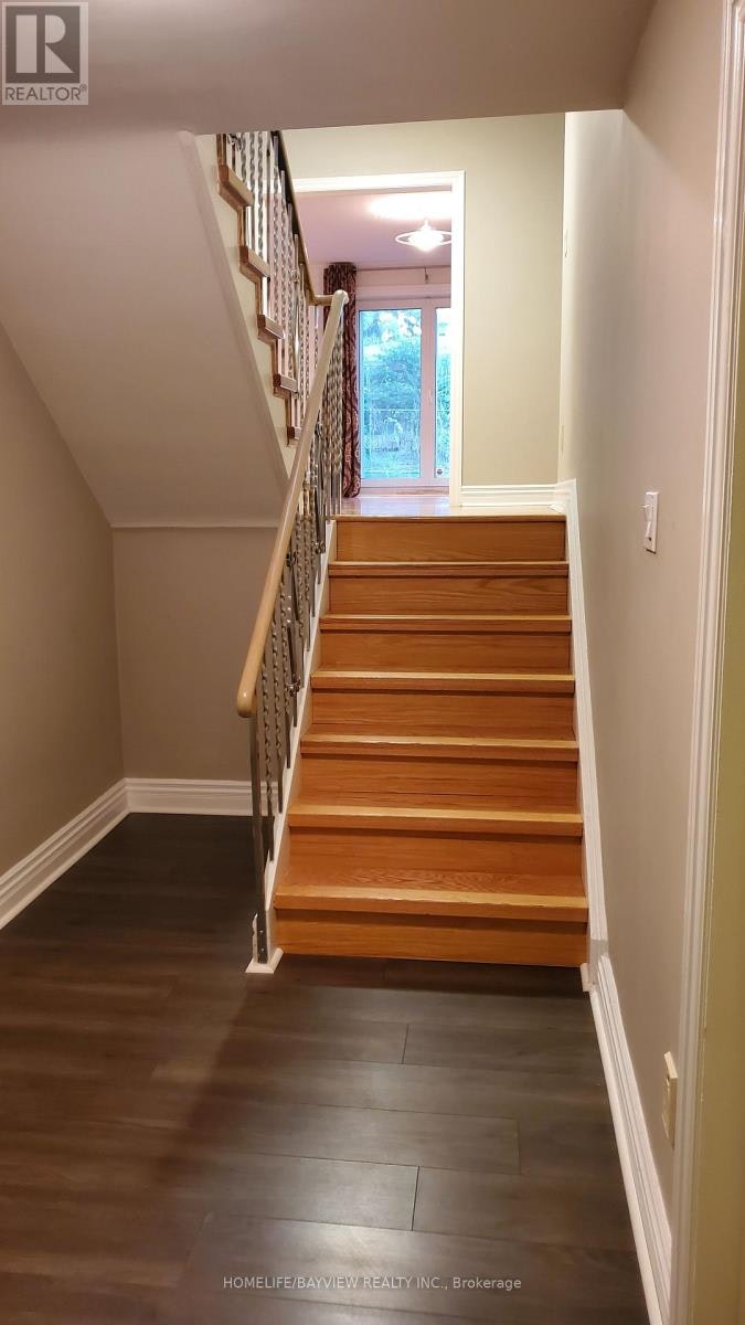 6 Restwell Crescent, Toronto, ON, M2K 2A2 - 34