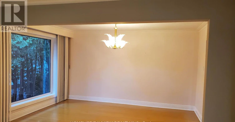 6 Restwell Crescent, Toronto, ON, M2K 2A2 - 7