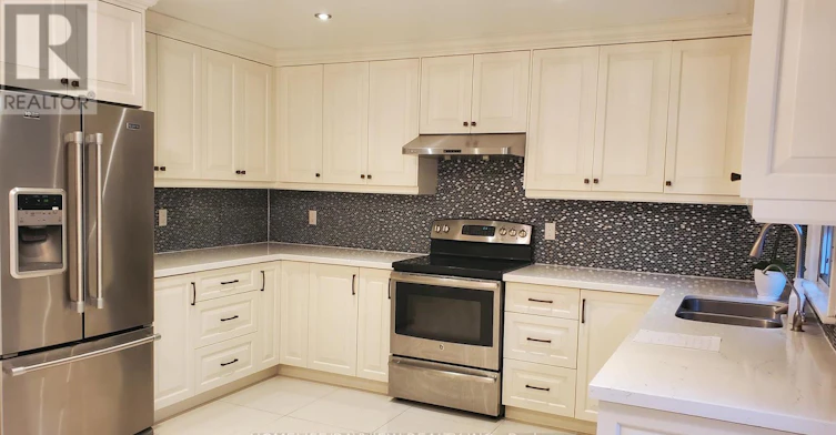 6 Restwell Crescent, Toronto, ON, M2K 2A2 - 9