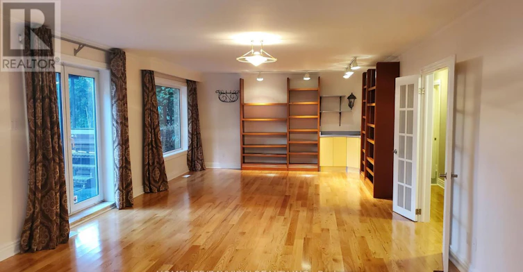 6 Restwell Crescent, Toronto, ON, M2K 2A2 - 14