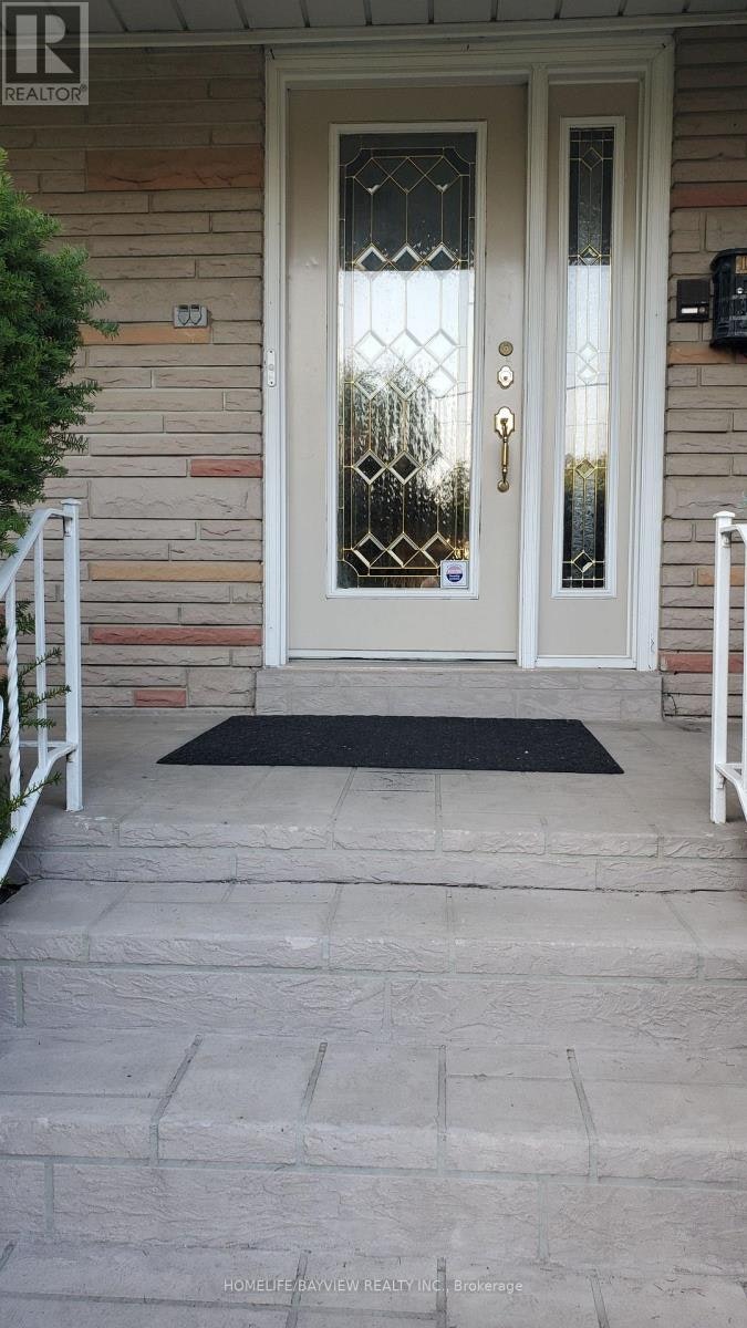 6 Restwell Crescent, Toronto, ON, M2K 2A2 - 3