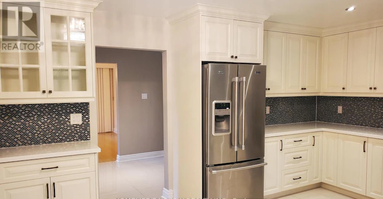 6 Restwell Crescent, Toronto, ON, M2K 2A2 - 10