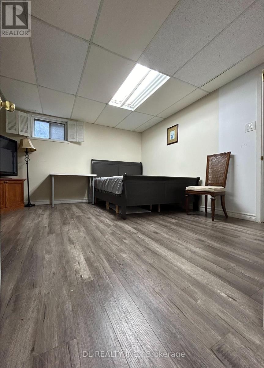 A BSMT-MASTER 3 Bedroom Butterfield Dr Drive, Toronto, ON, M3A 2L9 - 2