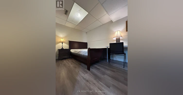 MASTER Bedroom B Bsmt 3 Butterfield Dr Drive, Toronto, ON, M3A 2L9 - 3