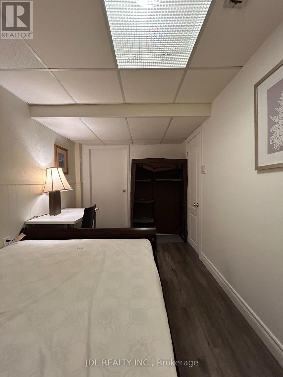MASTER Bedroom B Bsmt 3 Butterfield Dr Drive, Toronto, ON, M3A 2L9 - 4