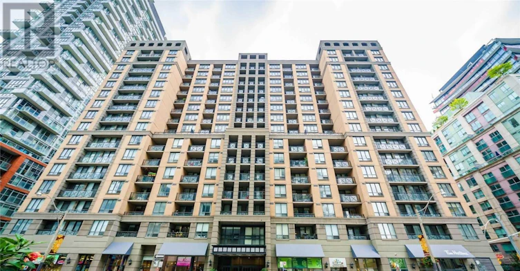 809-140 Simcoe Street, Toronto, ON, M5H 4E9