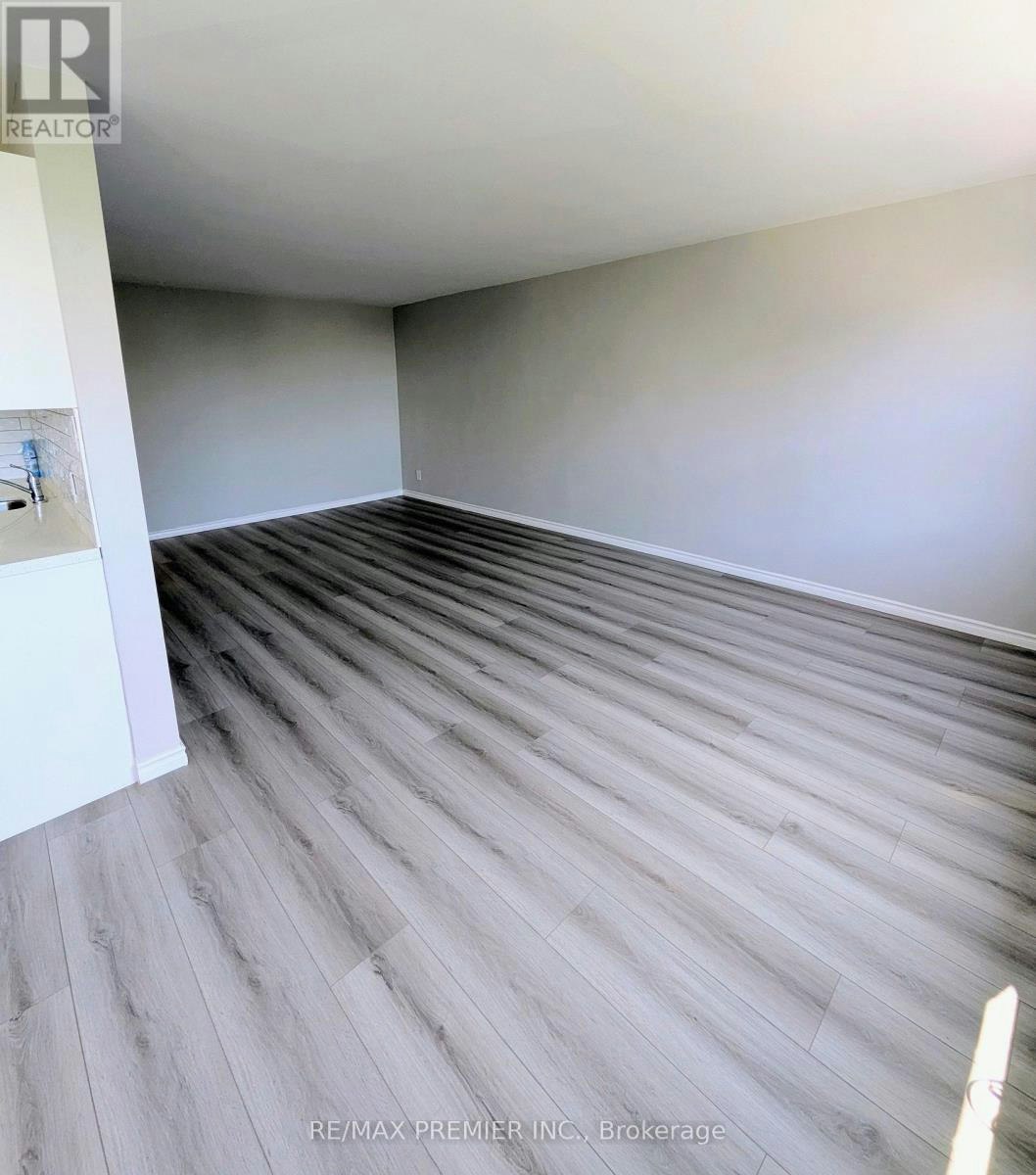 104-22 Tinder Crescent, Toronto, ON, M4A 1L6 - 9
