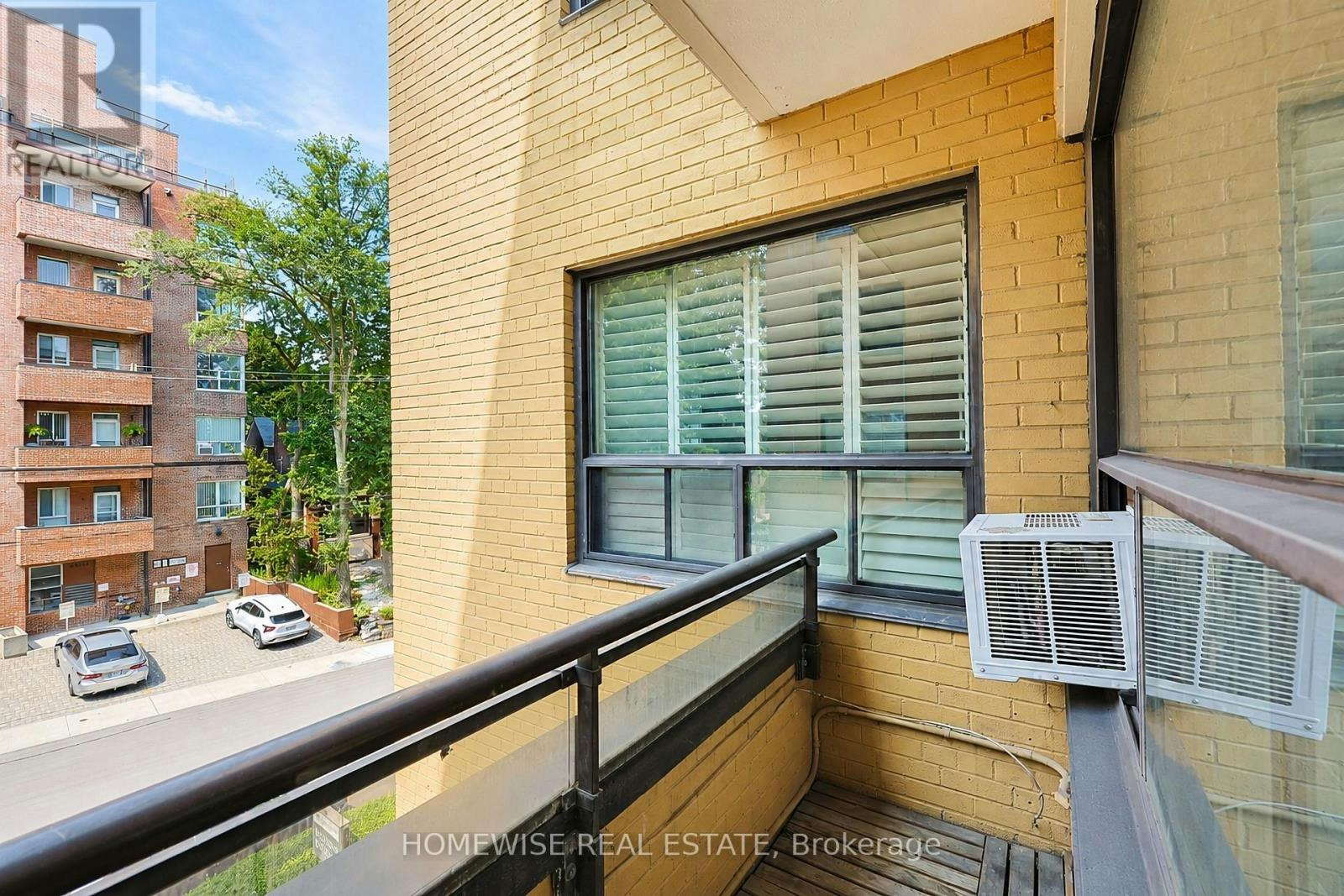 401-740 Eglinton Avenue, Toronto, ON, M5N 1C4 - 29