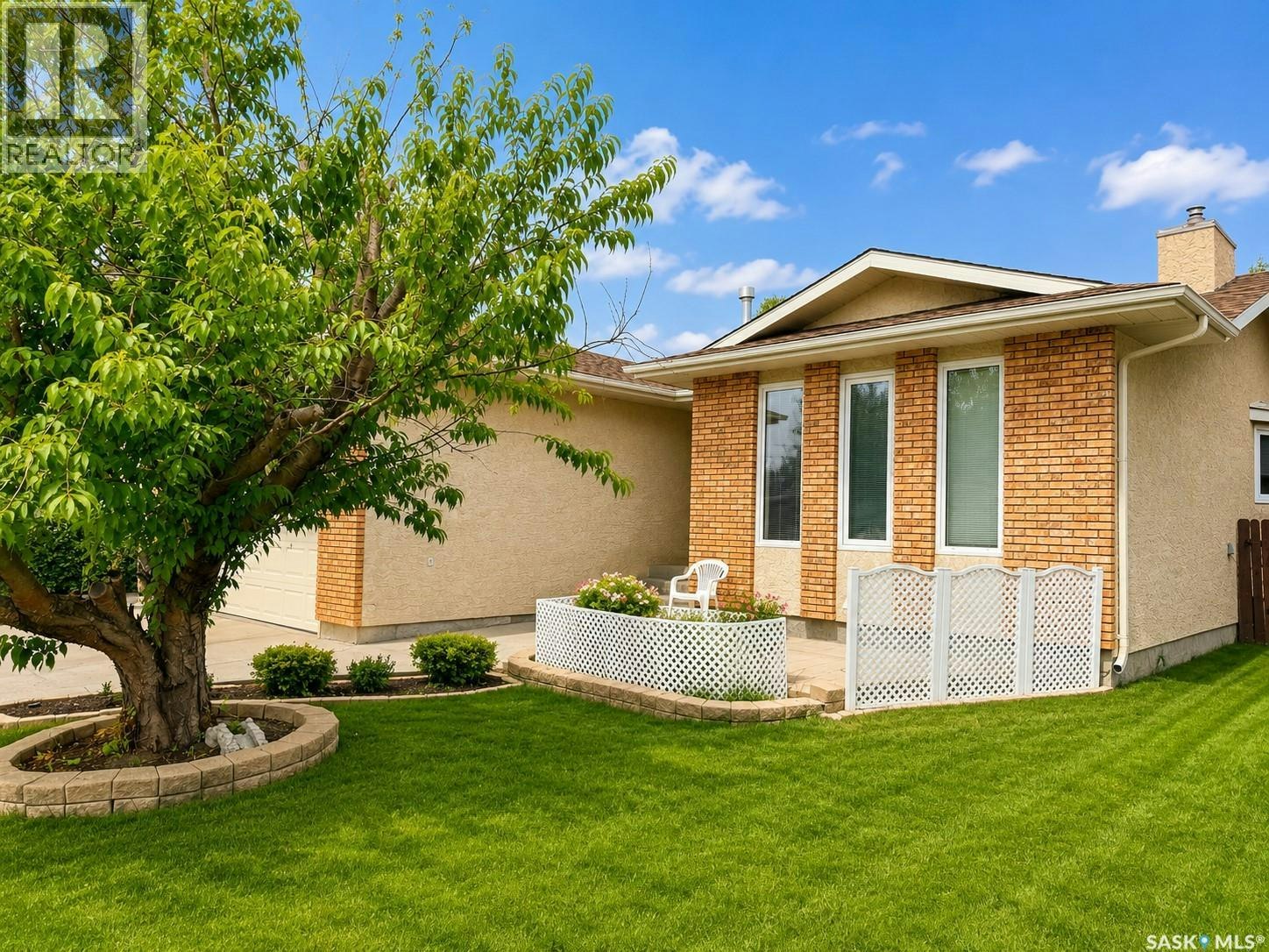 2906 Huget Place, Regina, SK, S4V 1M5