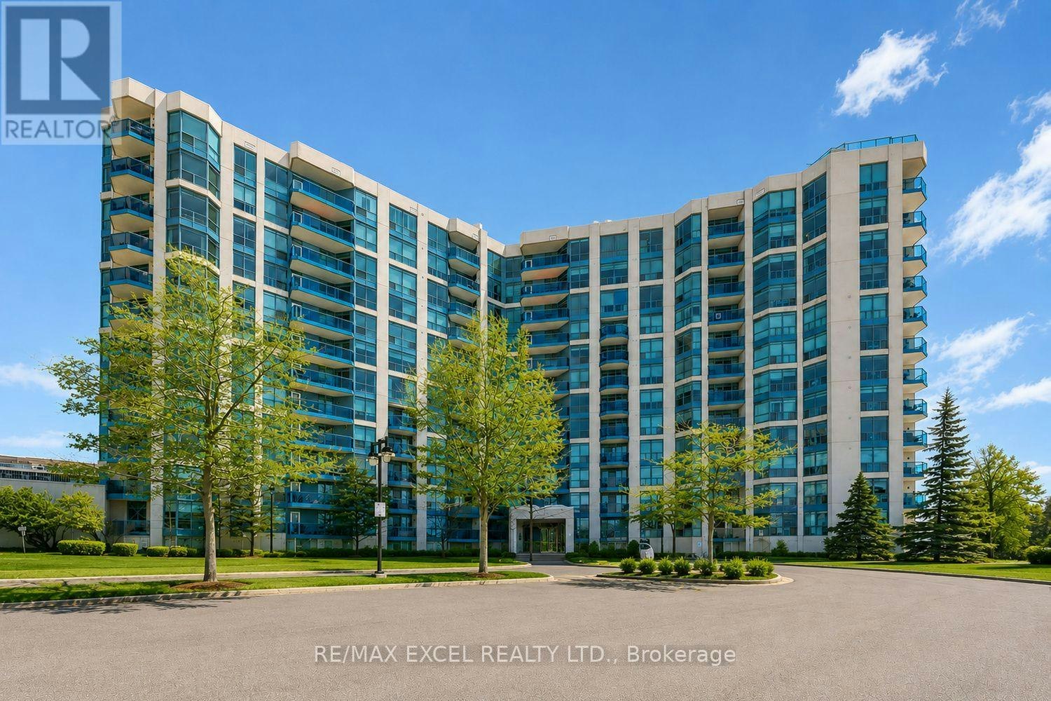 916-340 Watson Street, Whitby, ON, L1N 9G1