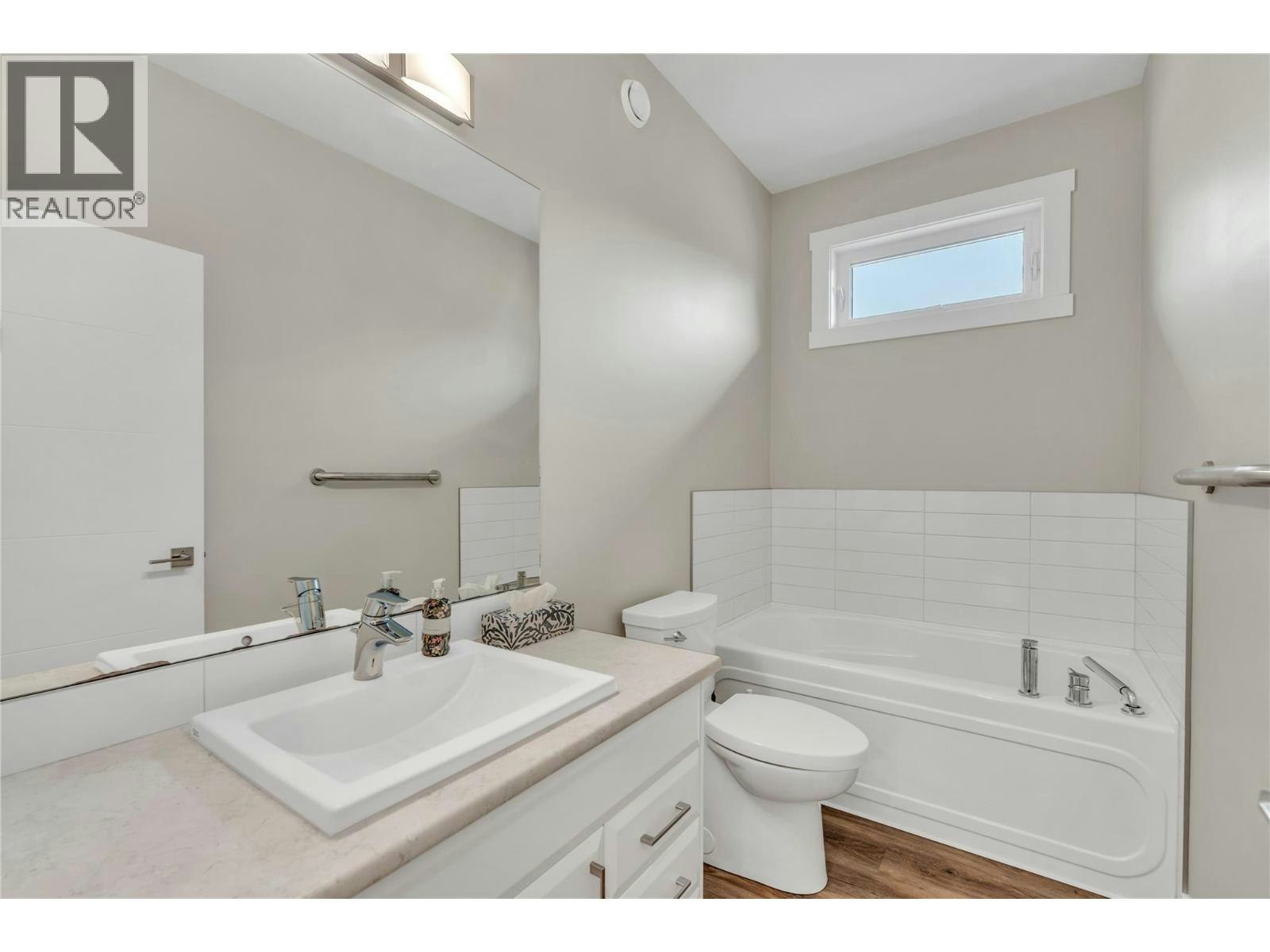 6753 Hillside Place, Oliver, BC, V0H 1T0 - 12