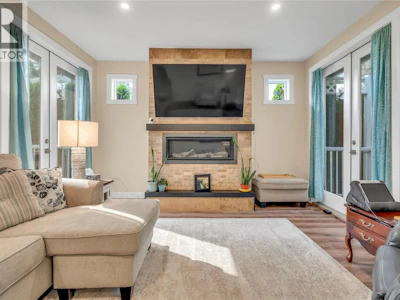 6753 Hillside Place - 4