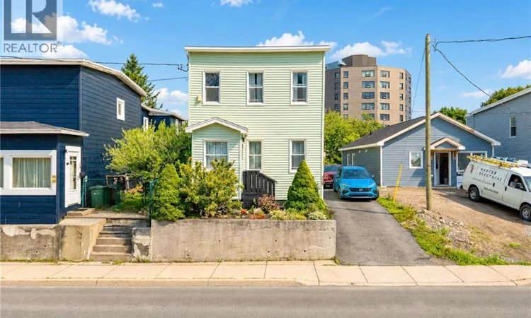 118 Millidge Avenue