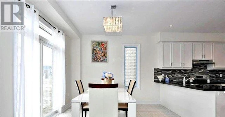 253 Rutherford Road, Bradford West Gwillimbury, ON, L3Z 0X4 - 4