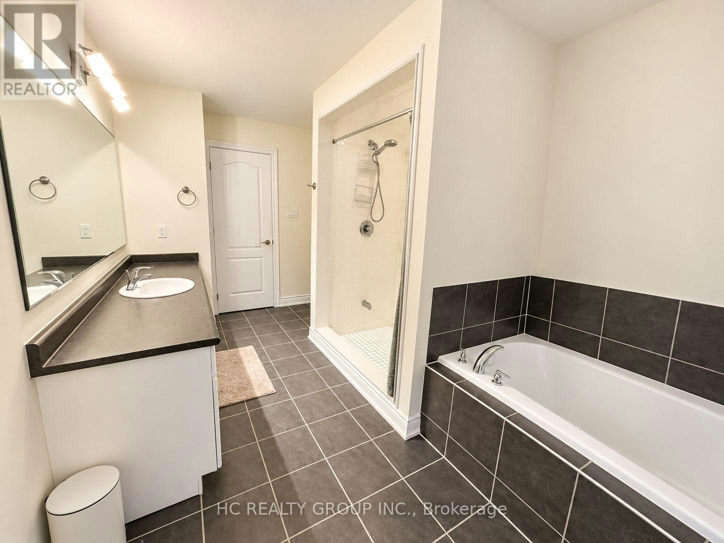 253 Rutherford Road, Bradford West Gwillimbury, ON, L3Z 0X4 - 19