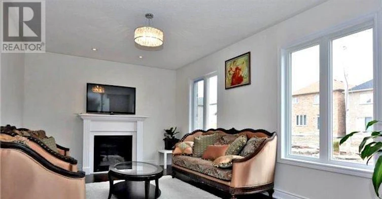 253 Rutherford Road, Bradford West Gwillimbury, ON, L3Z 0X4 - 5