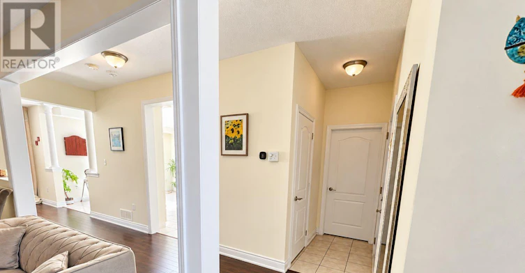 253 Rutherford Road, Bradford West Gwillimbury, ON, L3Z 0X4 - 6