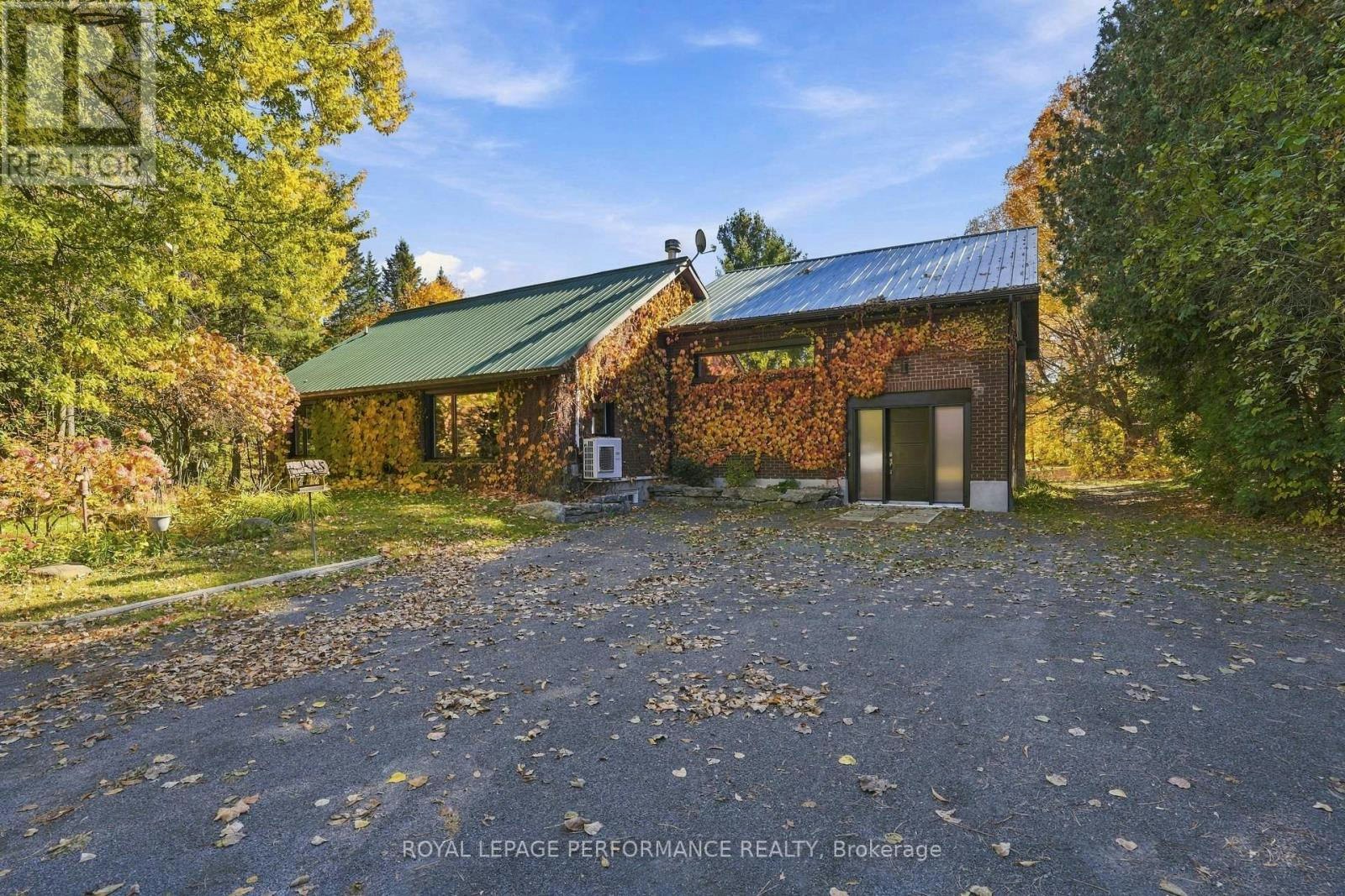 5554 10 County Road, Limoges, ON, K0B 1G0