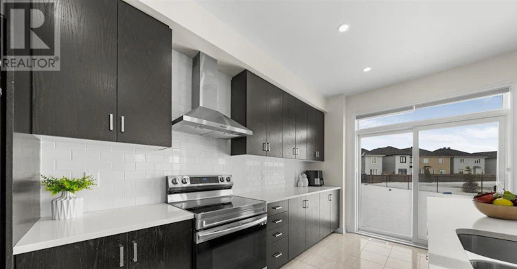 290 Turnbuckle Crescent, Ottawa, ON, K2J 7B7 - 12