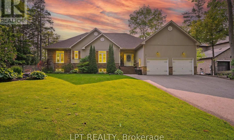 2 Birch Knoll Road