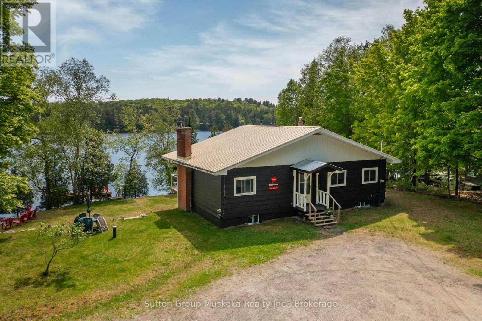 562 And 568 Waseosa Lake Road EAST, Huntsville, ON, P1H 2J4