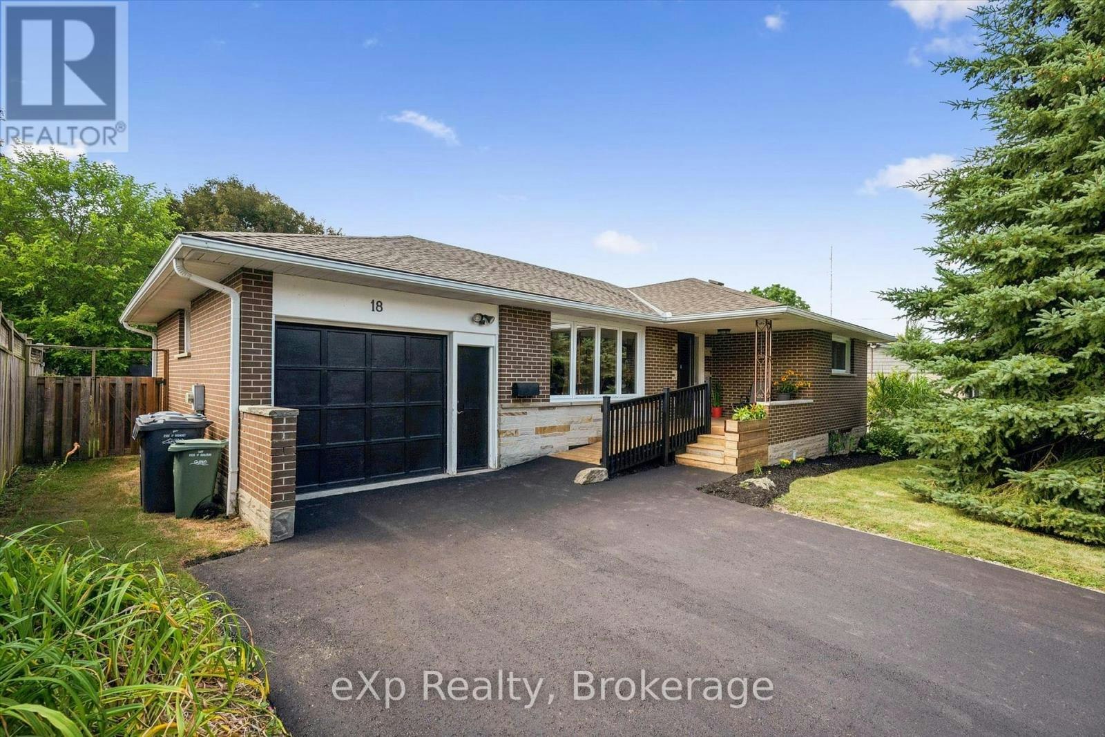 18 Eleanor Court, Guelph, ON, N1E 1S8