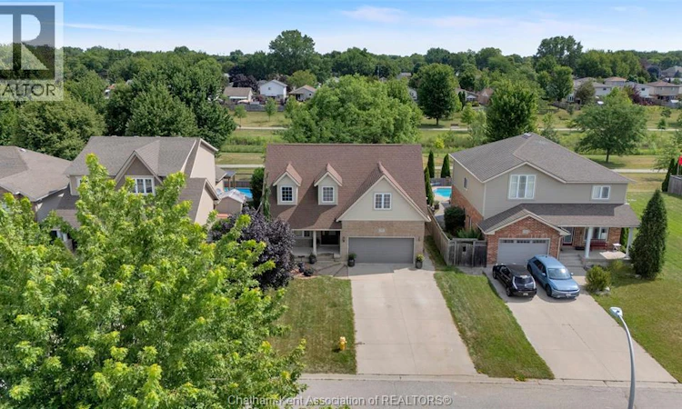 32 Sherwood Court