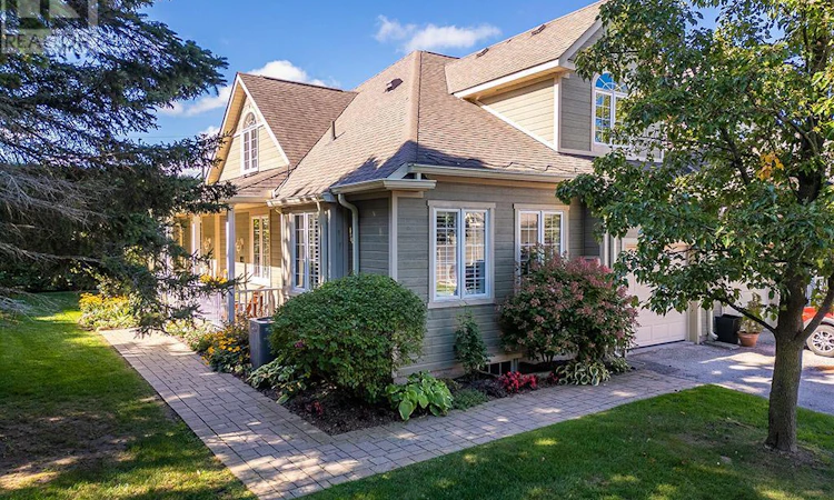 24-110 Napier Street W