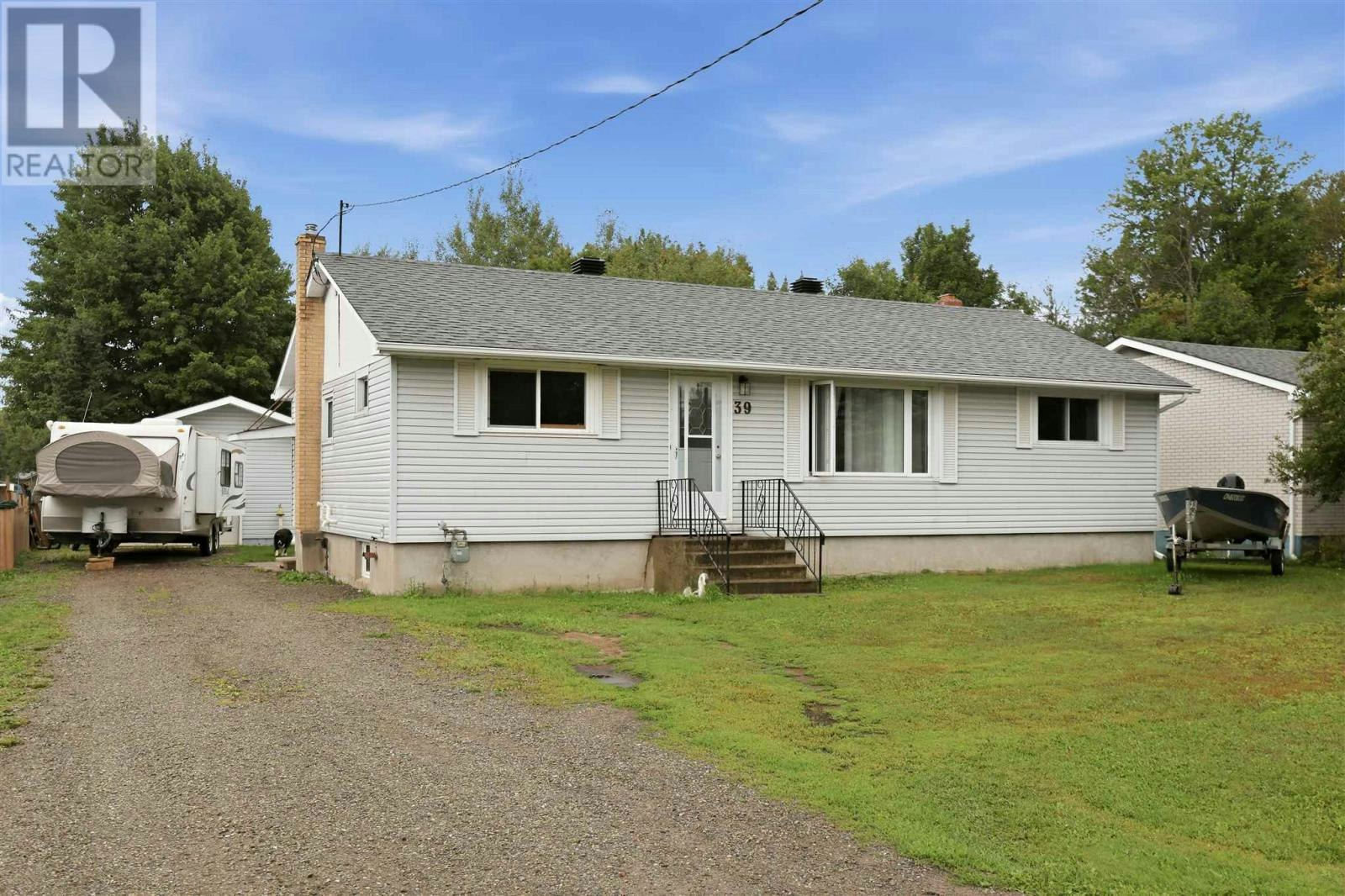 39 Park Street, Sault Ste. Marie, ON, P6A 5G7