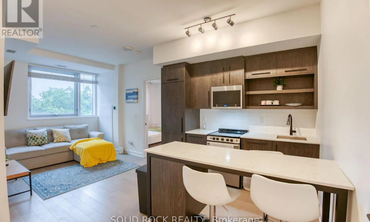 306-560 Rideau Street