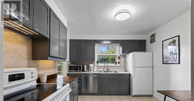 1220 Collins Avenue, Ottawa, ON, K1V 6E1 - 11