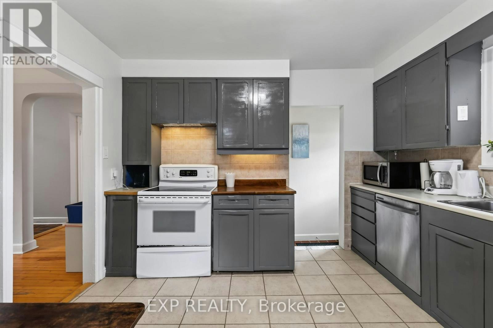 1220 Collins Avenue, Ottawa, ON, K1V 6E1 - 10
