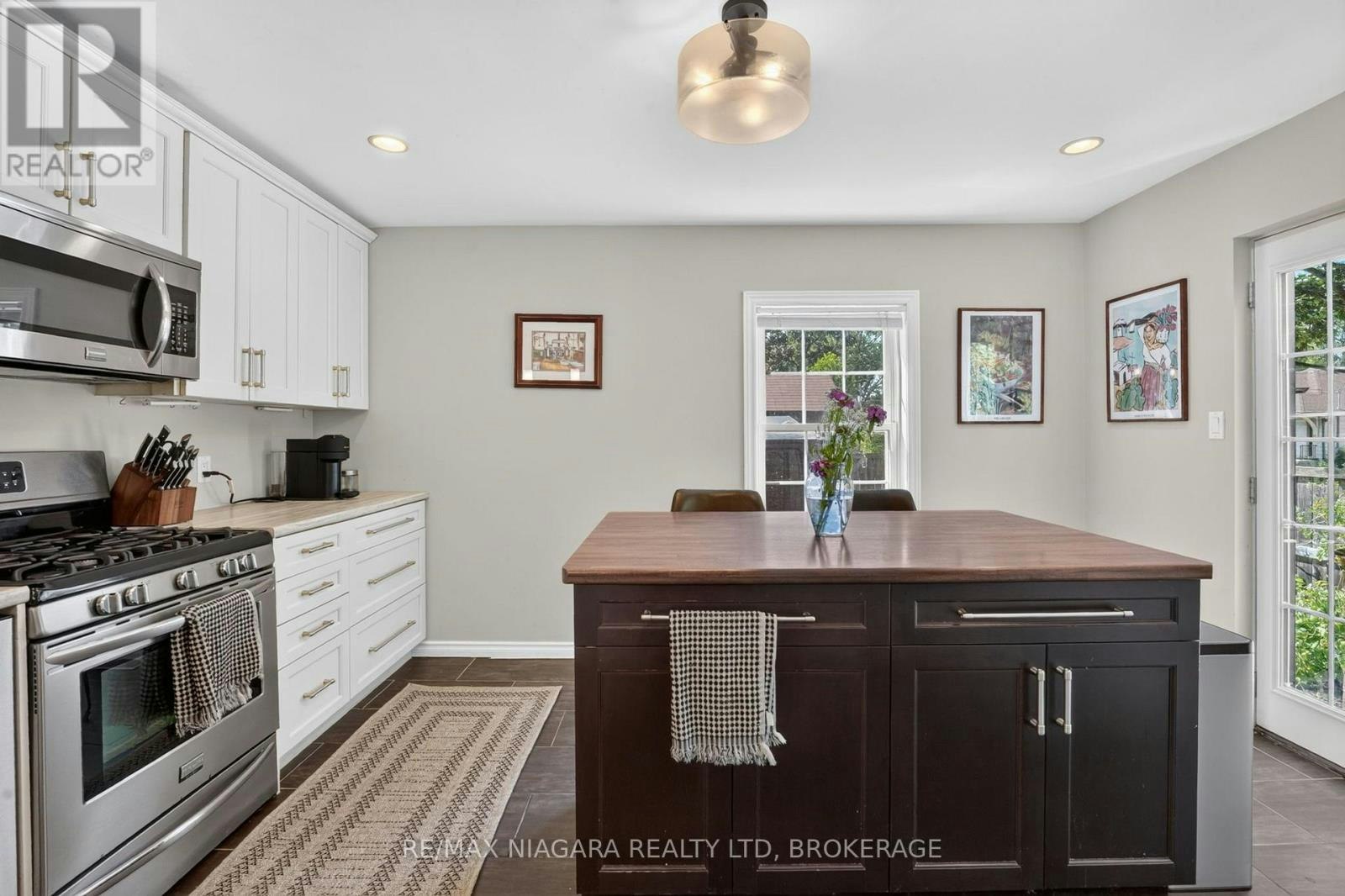 51 Wiley Street, St. Catharines, ON, L2R 4G1 - 11