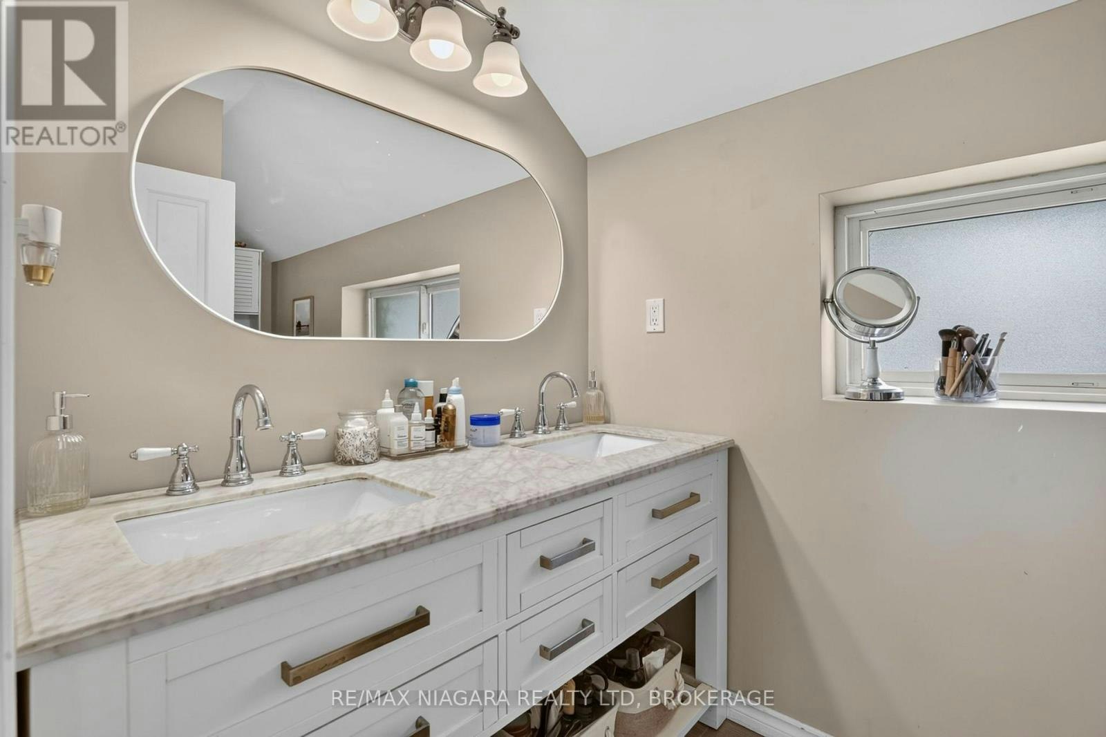 51 Wiley Street, St. Catharines, ON, L2R 4G1 - 21