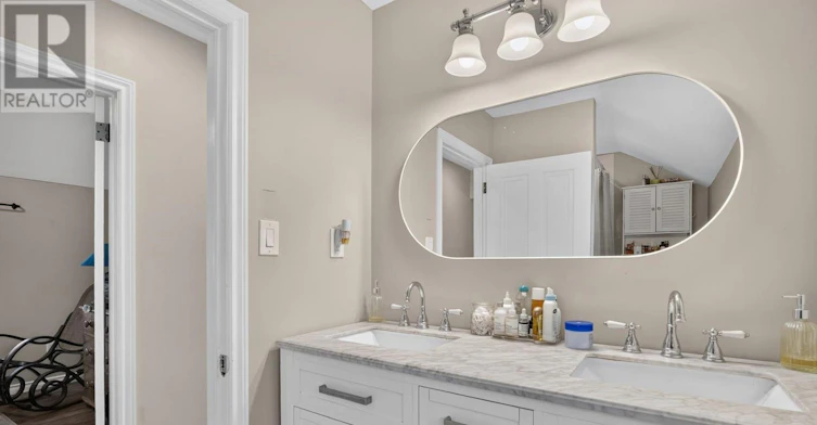 51 Wiley Street, St. Catharines, ON, L2R 4G1 - 22
