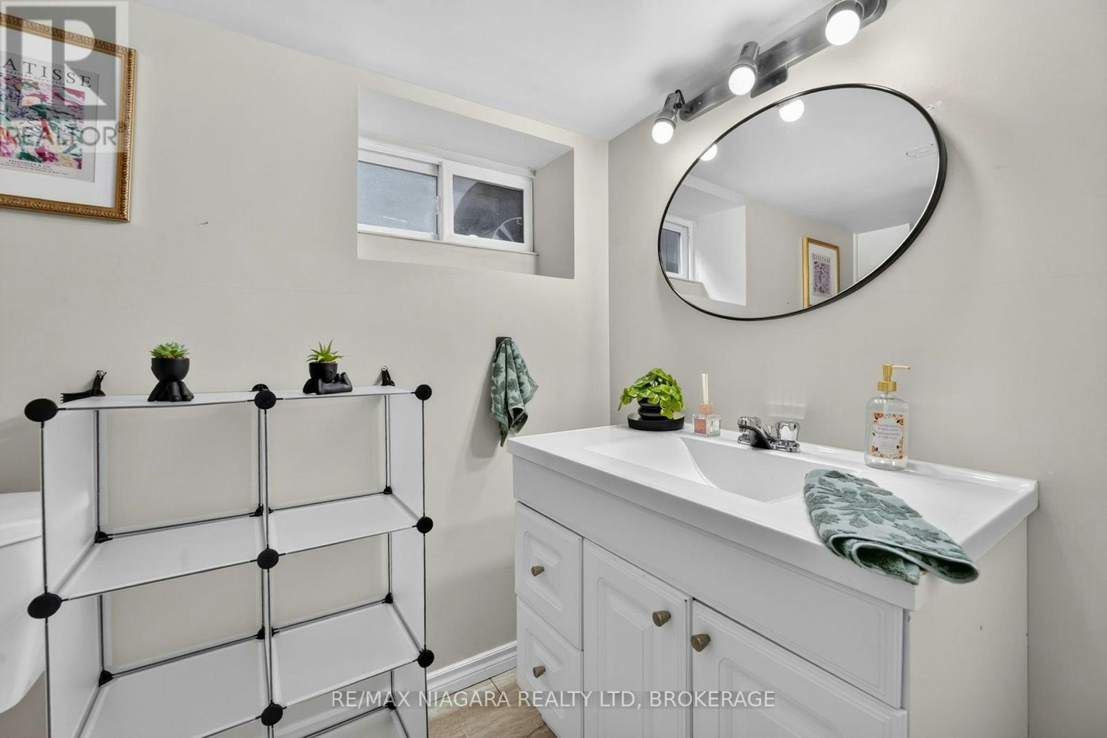 51 Wiley Street, St. Catharines, ON, L2R 4G1 - 36