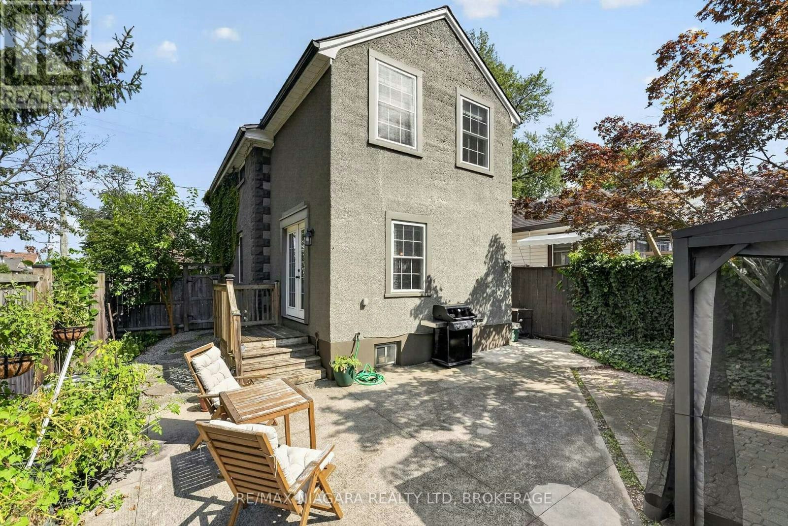 51 Wiley Street, St. Catharines, ON, L2R 4G1 - 26