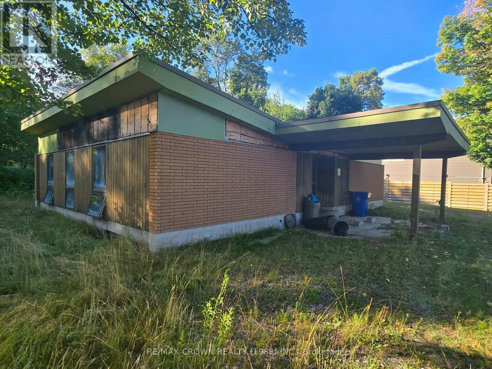 845 Airport Road, North Bay, ON, P1C 1A4