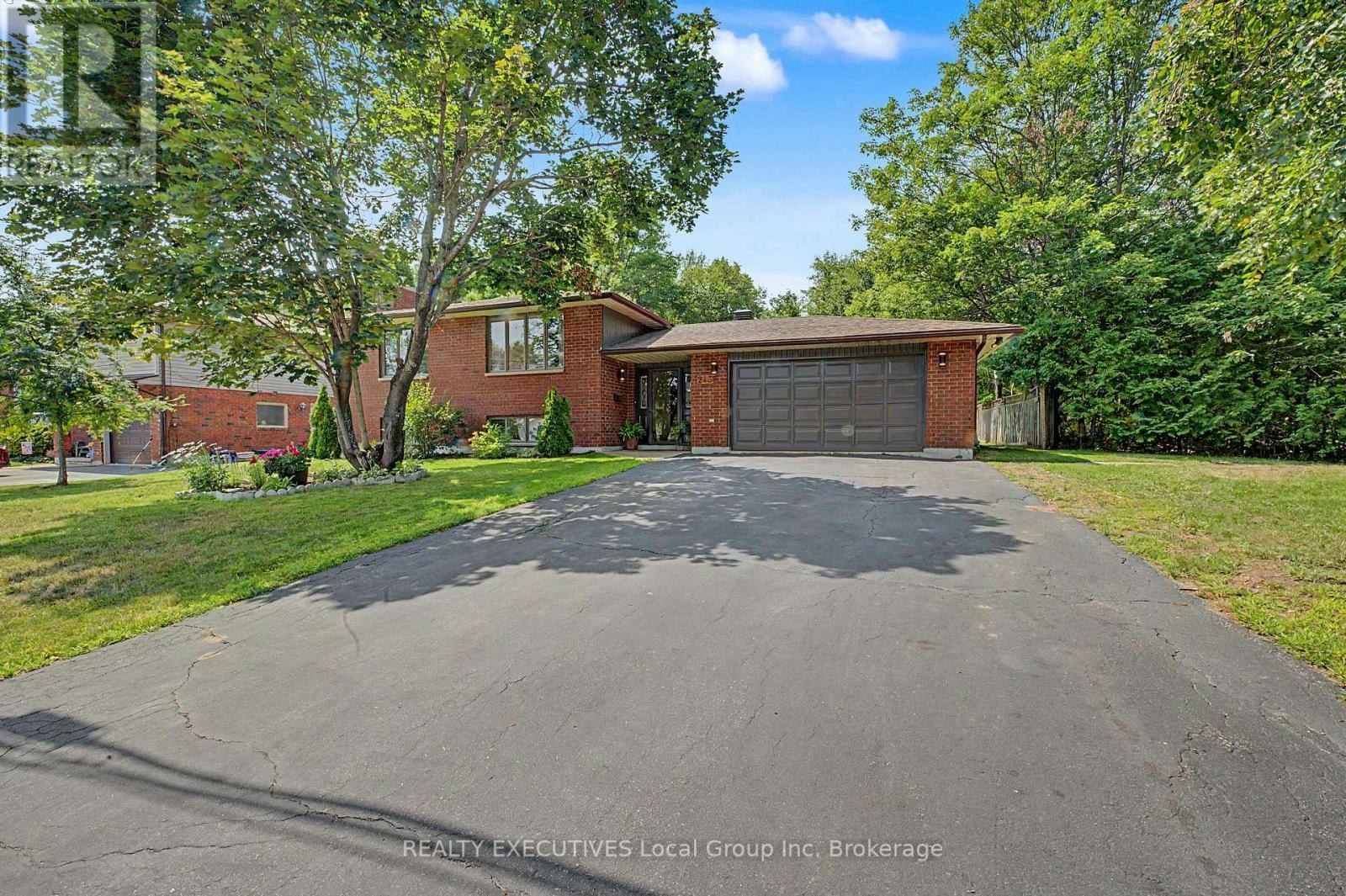 243 Little Down Lane, North Bay, ON, P1B 8G2