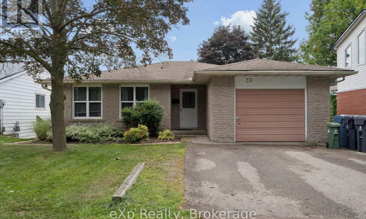 39 Keats Crescent