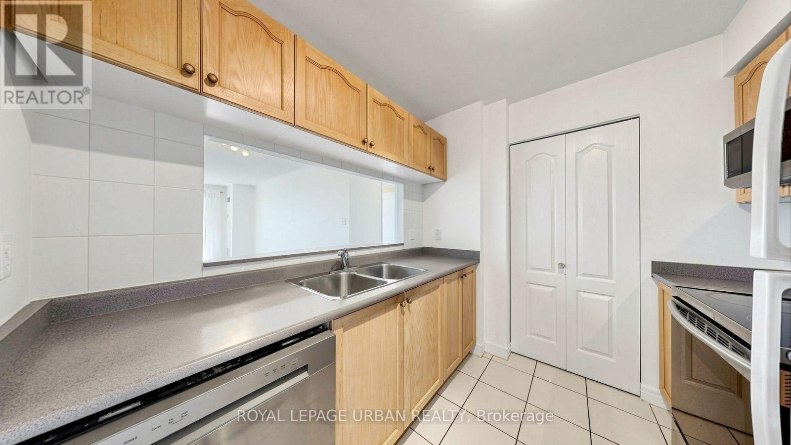 1005-399 Park Road SOUTH, Markham, ON, L3T 7W6 - 17