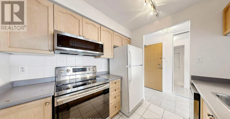 1005-399 Park Road SOUTH, Markham, ON, L3T 7W6 - 22
