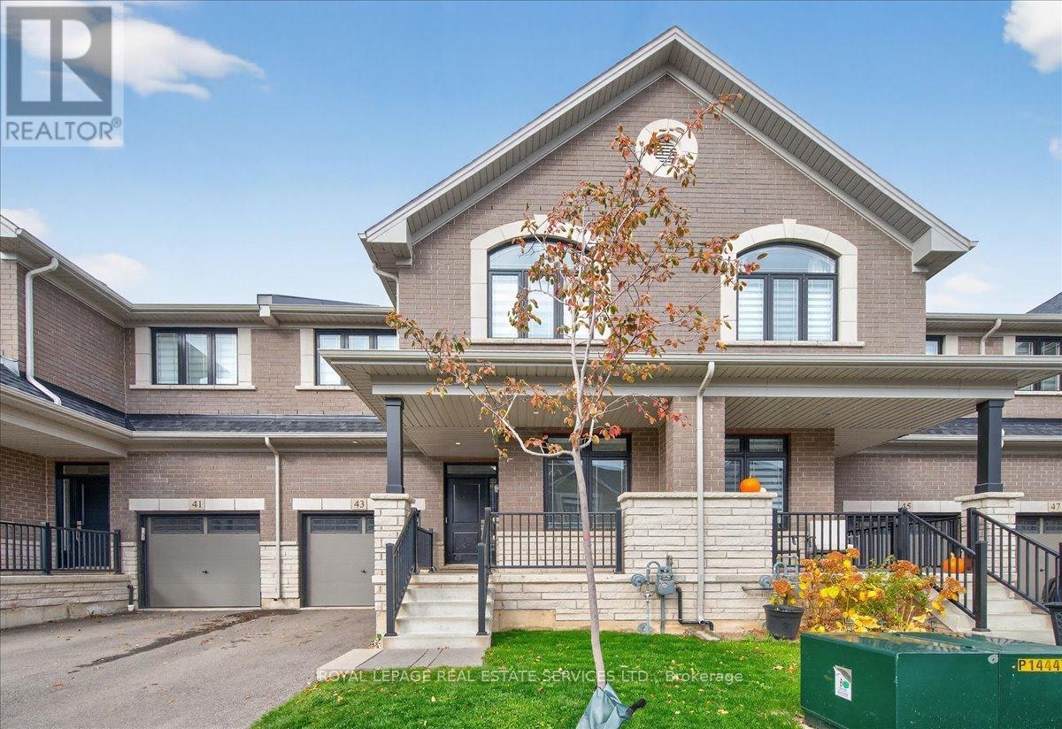 43 Kenesky Drive, Hamilton, ON, L8B 1Y2
