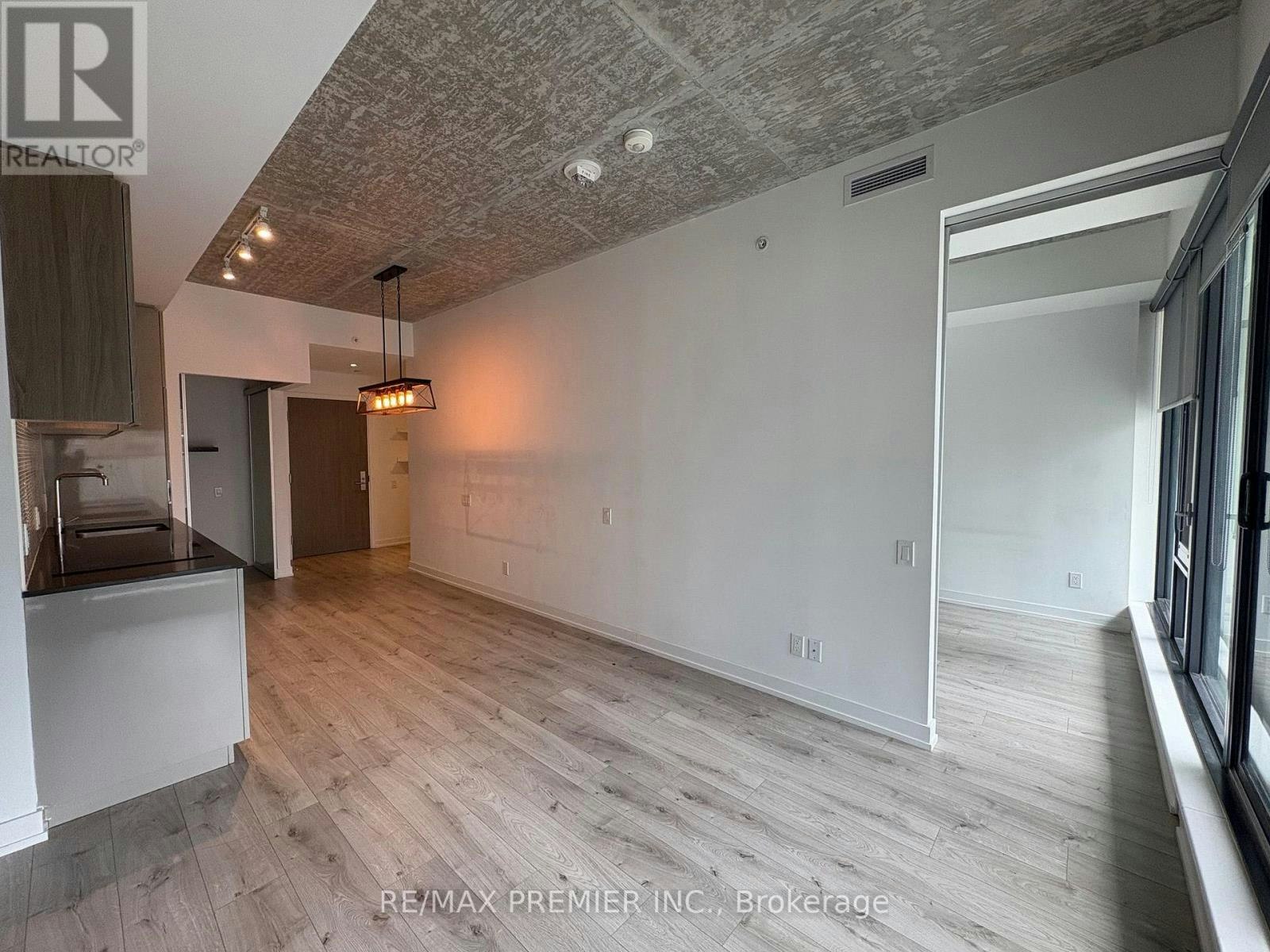 206-161 Roehampton Avenue, Toronto, ON, M3P 1P9 - 8
