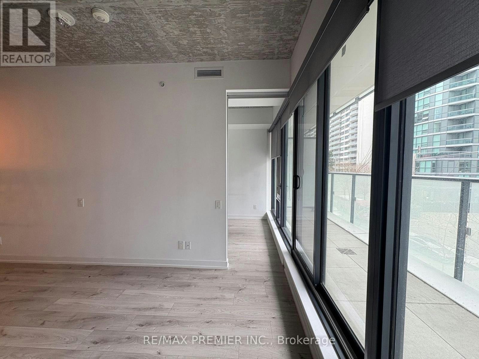 206-161 Roehampton Avenue, Toronto, ON, M3P 1P9 - 17