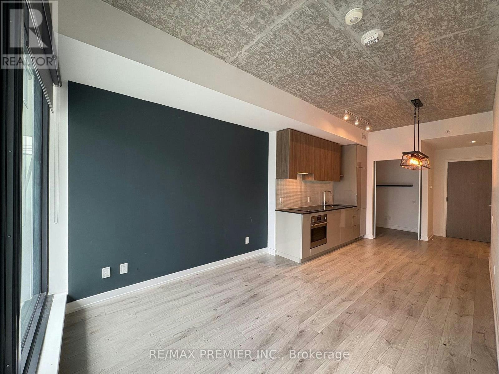 206-161 Roehampton Avenue, Toronto, ON, M3P 1P9 - 7