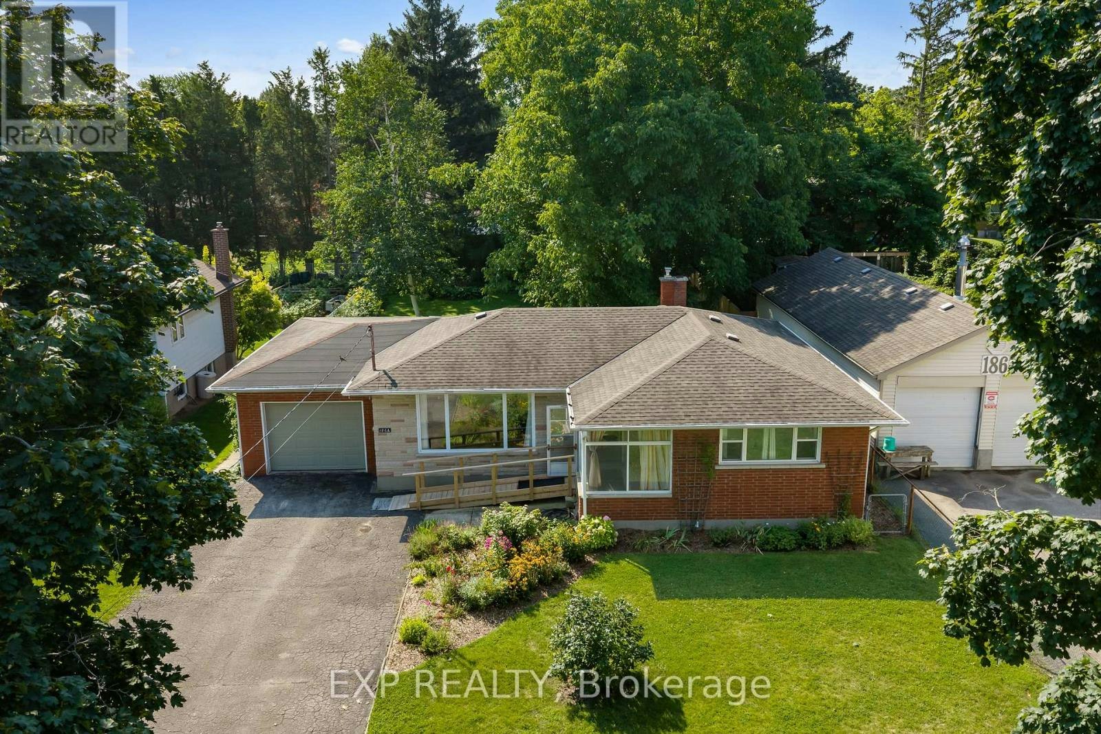 186A Lakeshore Road, St. Catharines, ON, L2N 2V3